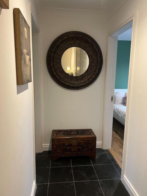 Cosy 2 Double Bed Apartment Swords Exteriör bild